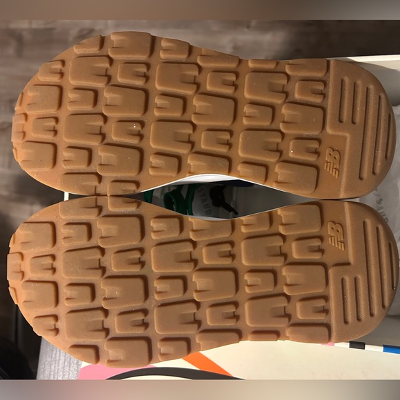 BNIB Staud x New Balance Runners - Picture 7 of 7